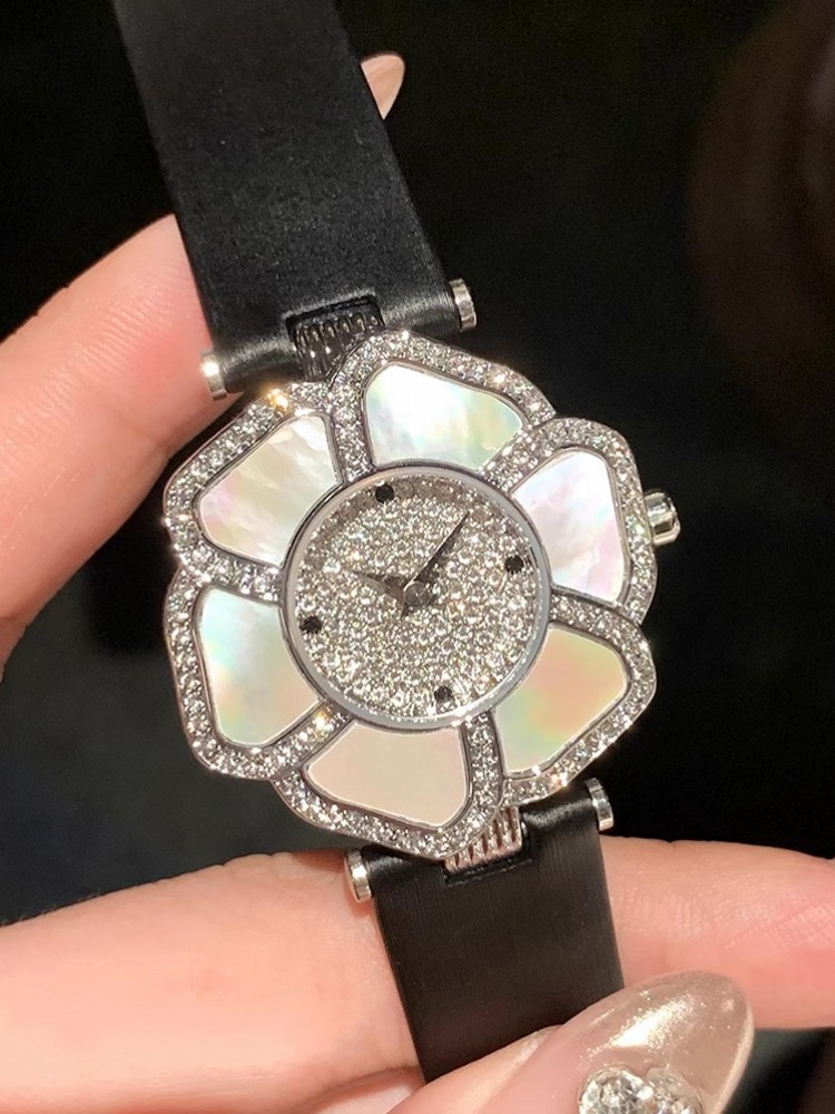 Nuevo diseñador, reloj de cuar - Leatherwork Ideas reseña y precio